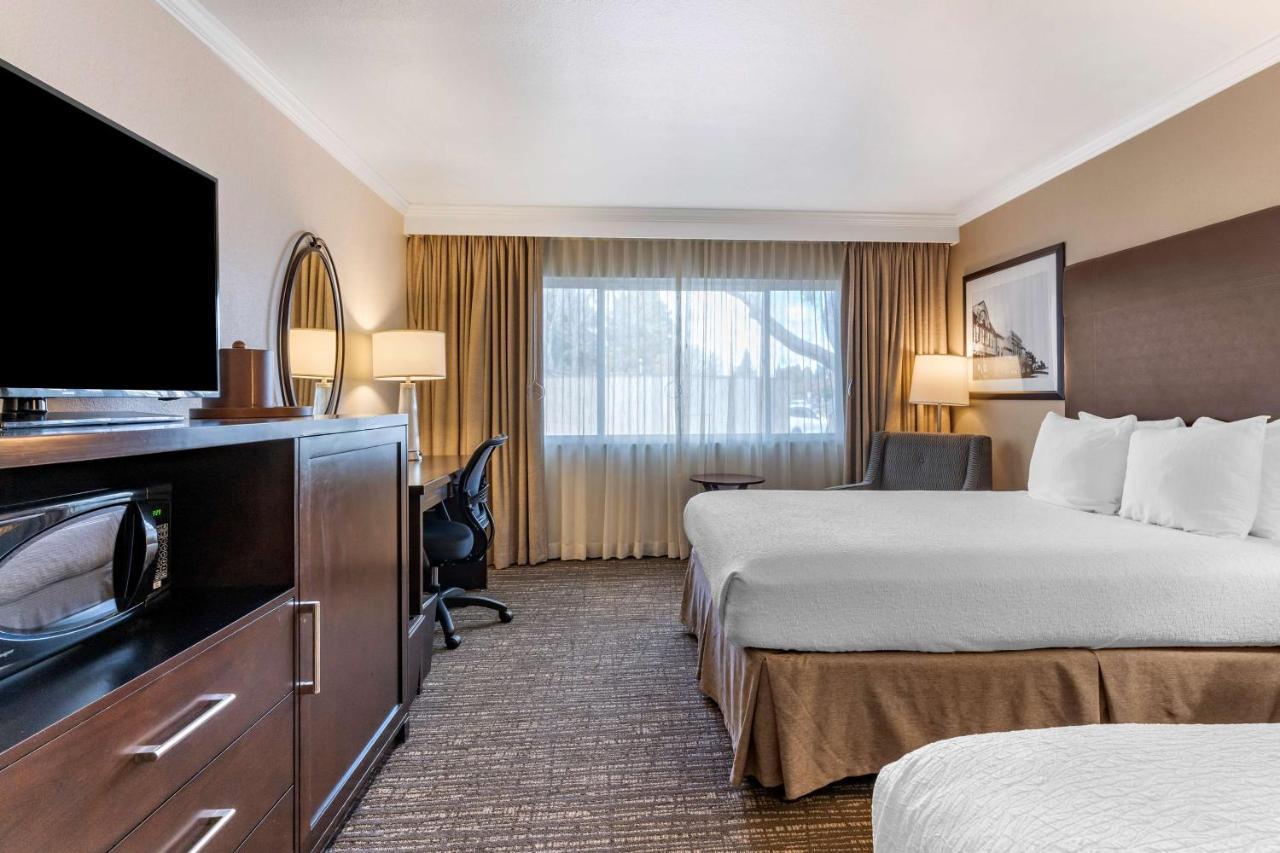 Best Western Plus Garden Court Inn Fremont Exterior photo